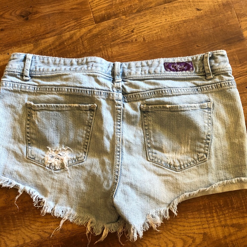 Shorts - Picture 2 of 2